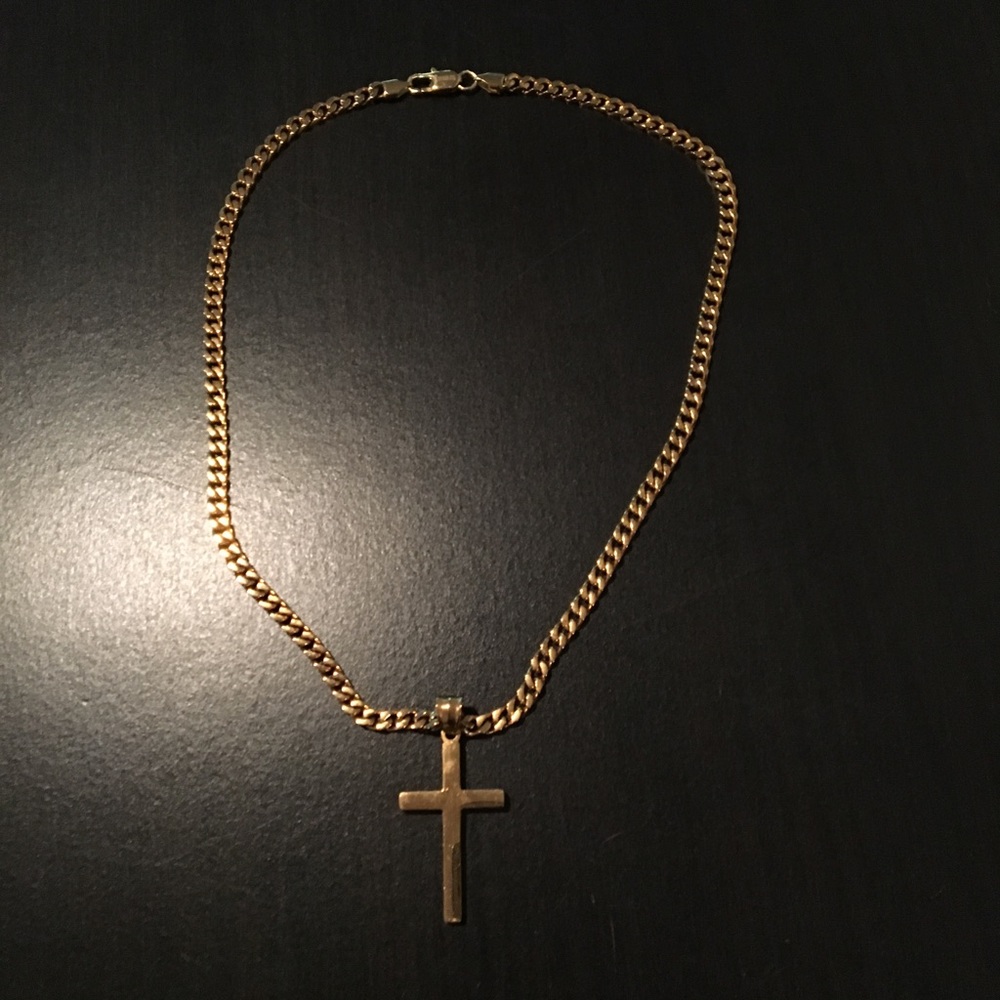 Gold chain necklace